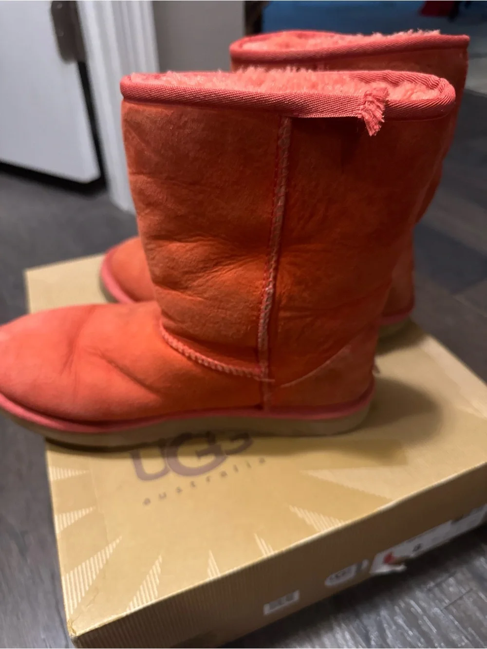UGG Classic Short Boot in Coral Pink